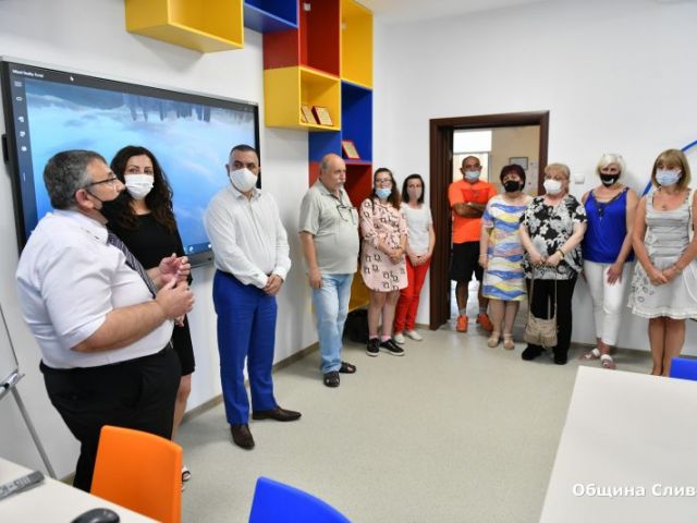 Откриха STEM център в Сливенската професионална гимназия по строителство и геодезия „Арх. Георги Козаров“ [29.06.2021]