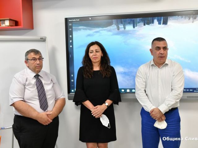 Откриха STEM център в Сливенската професионална гимназия по строителство и геодезия „Арх. Георги Козаров“ [29.06.2021]