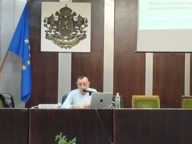 Да навлезем в света на изкуствения интелект [06.10.2025]