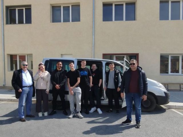 Изпращаме нашите умни и талантливи ученици към гр. Бургас [26.03.2026]