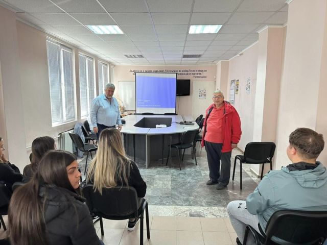 Проект „Аз мога да строя“