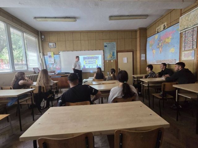 Проблемите, свързани с разпространението на наркотични вещества и последиците от тяхната употреба сред младите хора, изискват навременна информираност и активна превенция