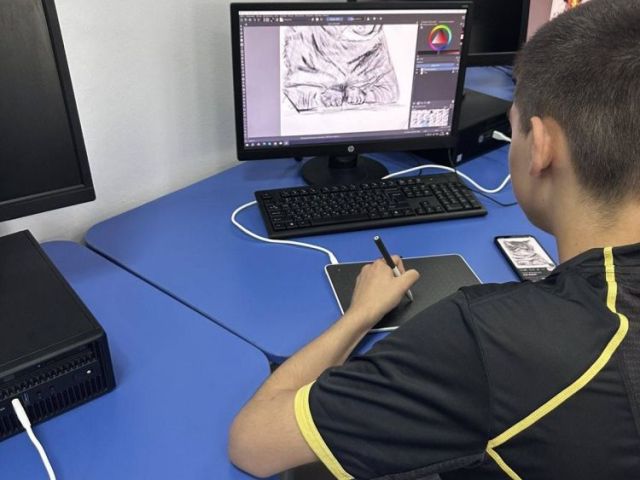 СПГСГ „Арх. Георги Козаров“ откри нови STEM и високотехнологични кабинети