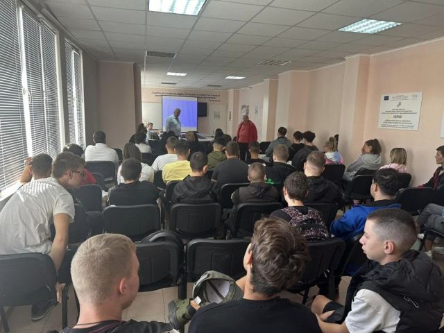 Проект „Аз мога да строя“