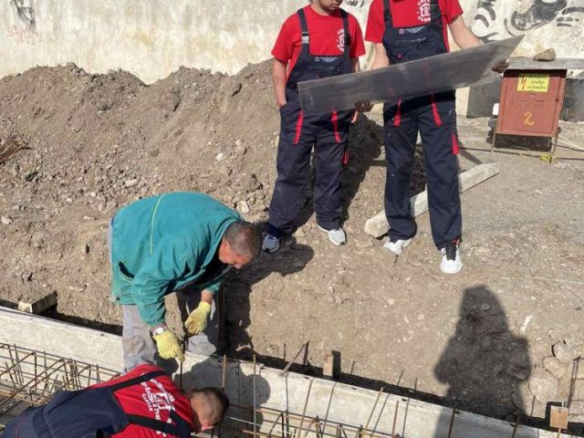 Участие на ученици от СПГСГ "Арх. Георги Козаров" - Сливен, в професионална реална работна среда“ по проект "Ученически практики – 2"